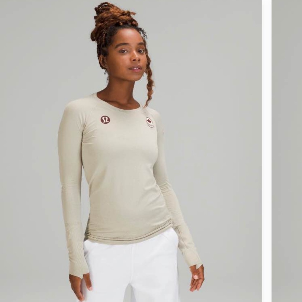 lululemon athletica Long-Sleeve team Canada swiftly